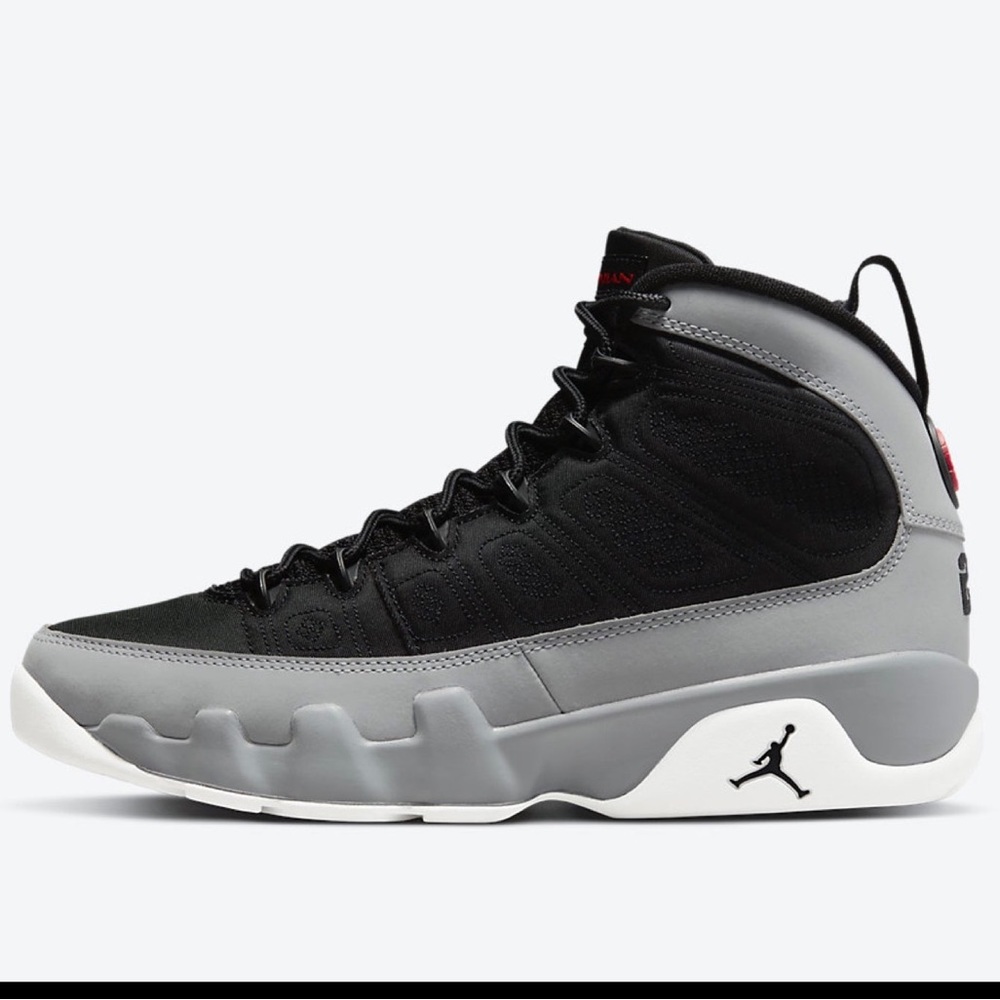 ❌SOLD❌ Air Jordan Retro 9 “Particle Grey” sneakers, New in Box, M9 - Picture 3 of 12